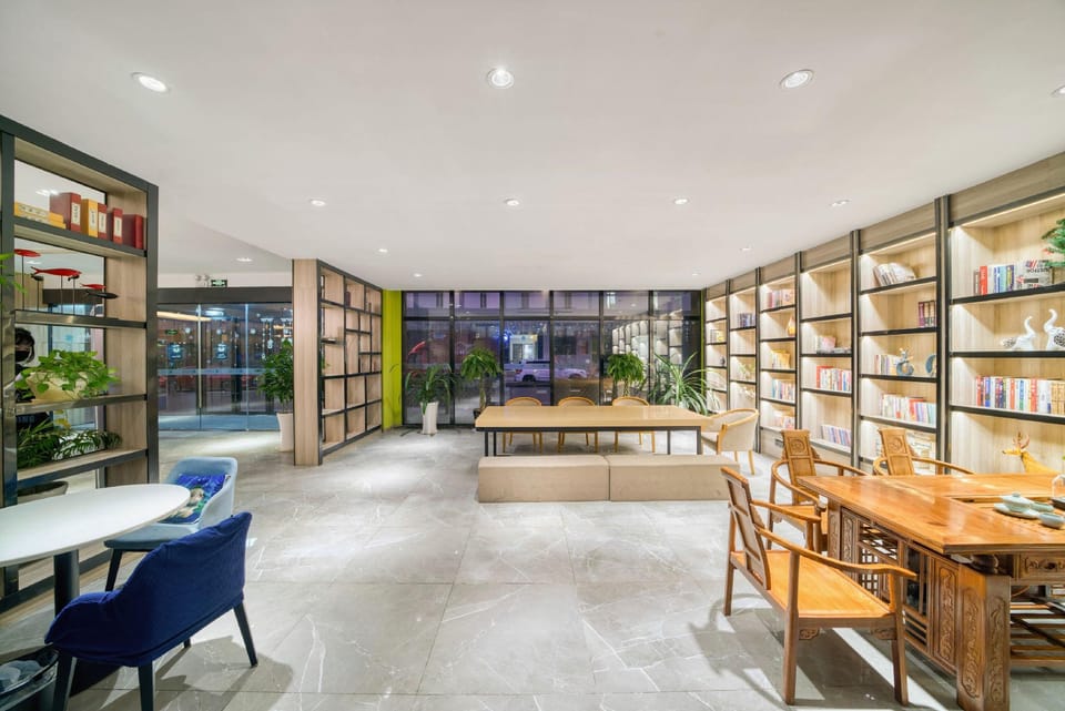 Xinyuan Boutique Hotel (Tongxiang MixC Branch) Hotel in Zhejiang