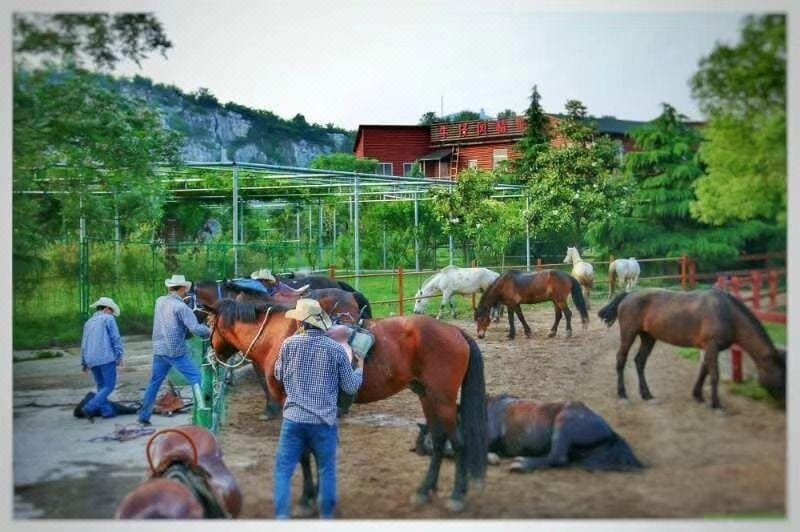 Biluo Farmhouse Hotel in Suzhou
