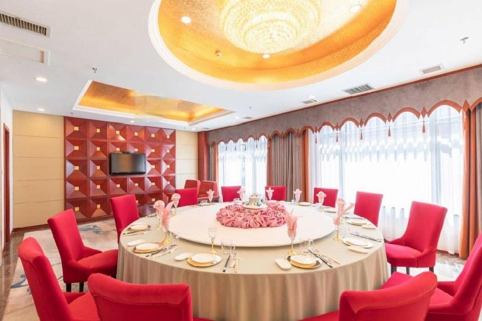 Kunlun Hotel Hotel in China