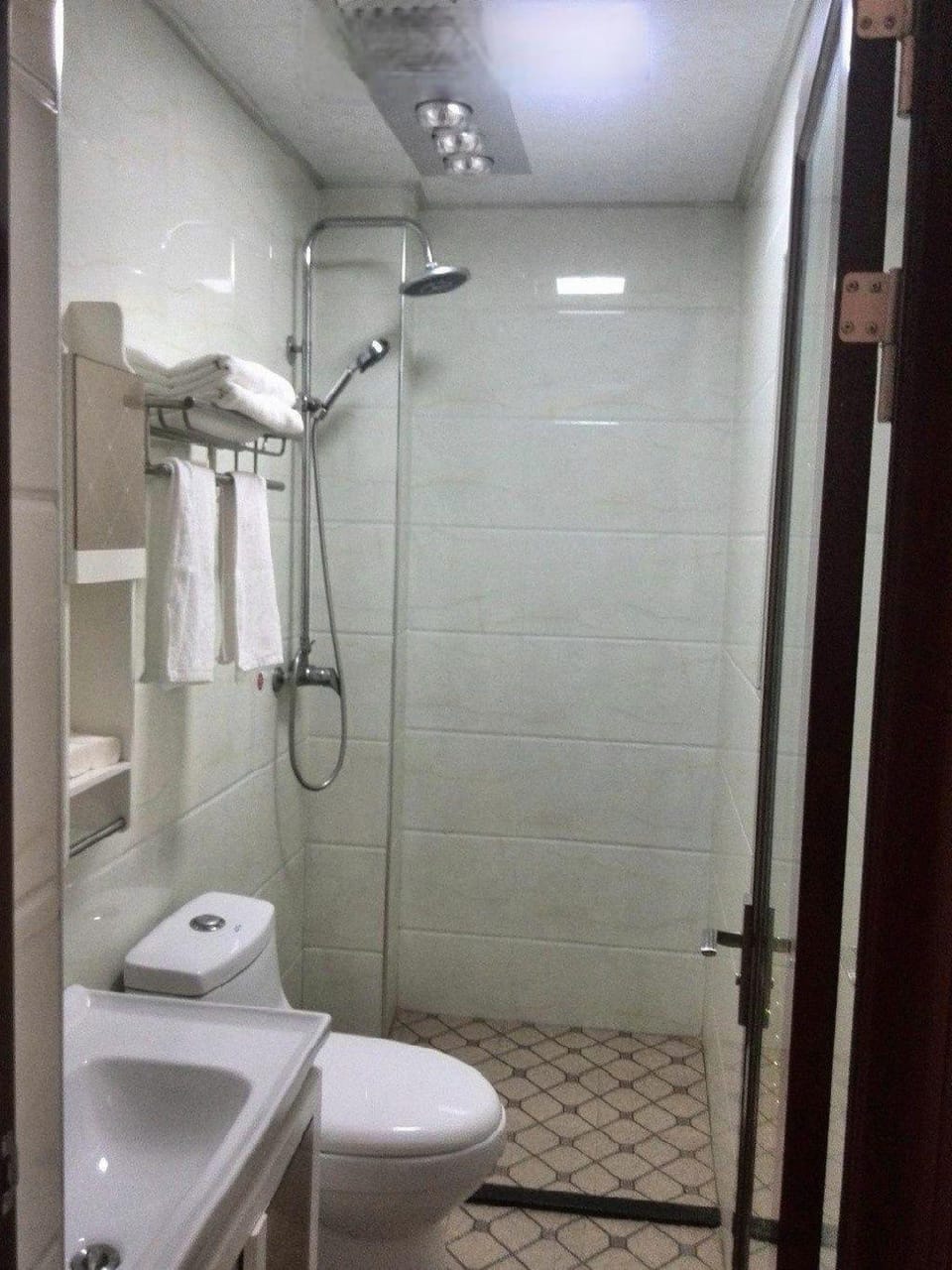 Shuning Express Hotel (Wuyi Avenue Branch) Hotel in Zhejiang