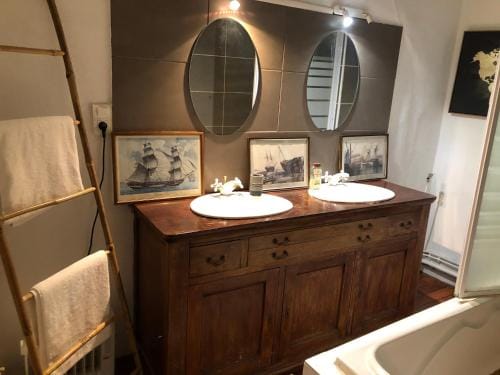 Appart'Hotel Victor Hugo et sa pizza offerte Hotel in Aurillac