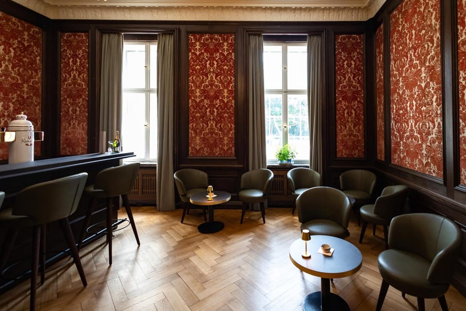 Bar/lounge