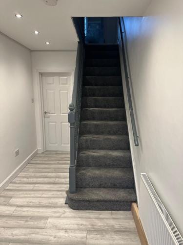 The Peacock House 7 mins from Luton airport Hotel in Luton