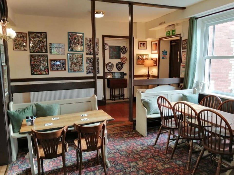 Lion Hotel Inn in Wales