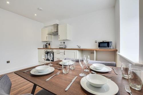 Host & Stay - Canalside Lofts Apartment Hotel in Burnley