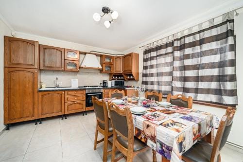 Villa cu 4 dormitoare de 3 stele Timis, perfecta pentru familii sau grupuri Hotel in Timiș County