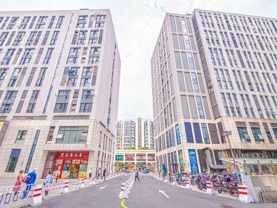 SMART MAGIC HOUSE Hotel in Shanghai