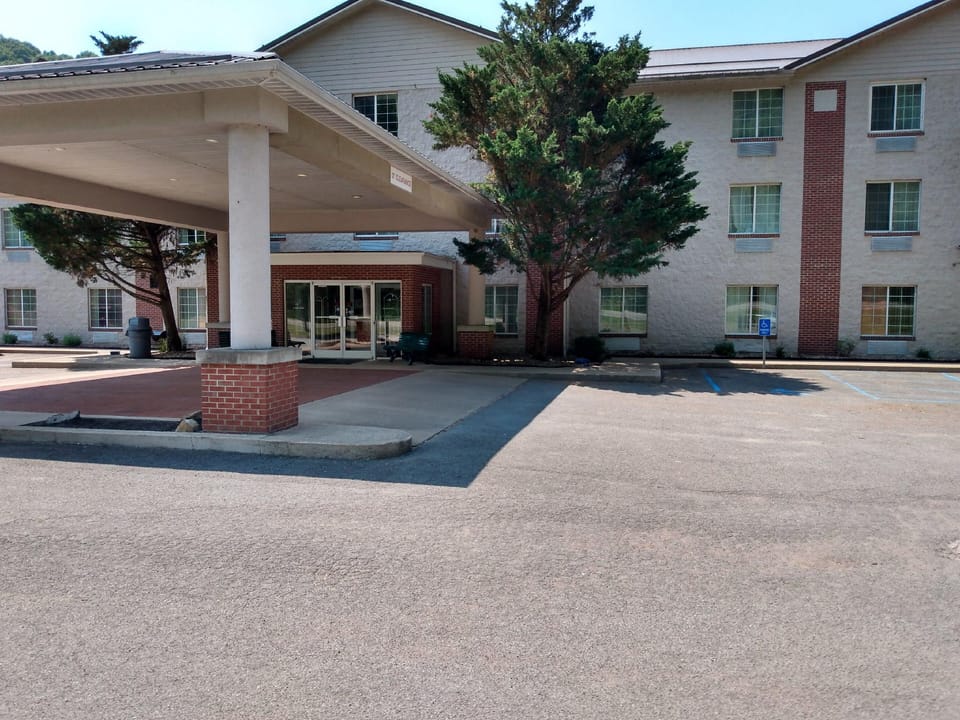 The Glenville Inn Hotel in West Virginia