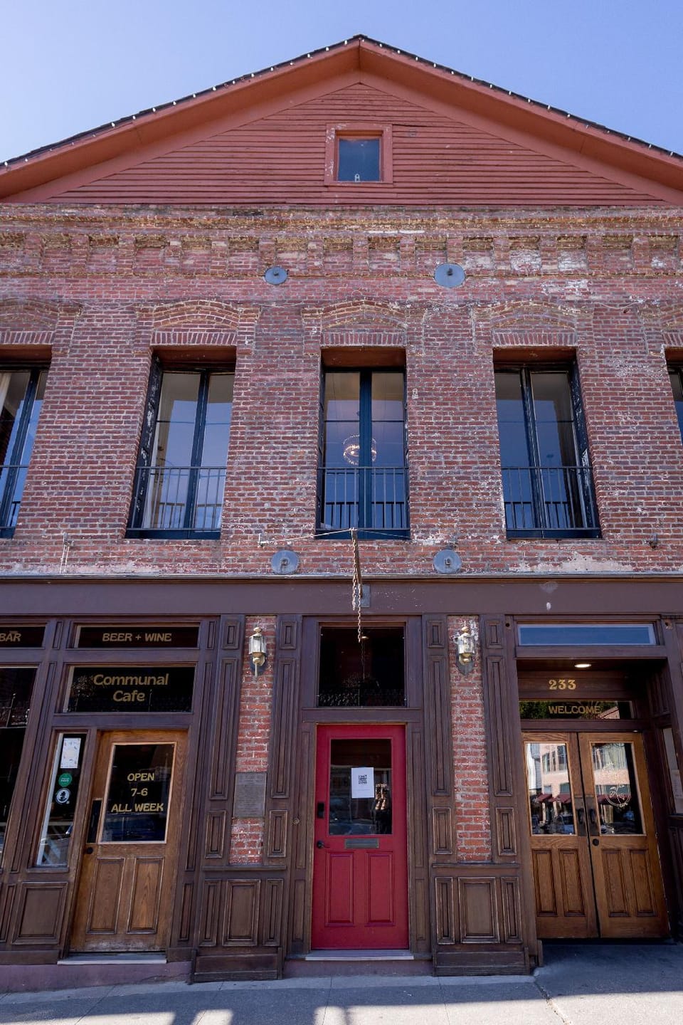 Speakeasy Suites Hotel in Nevada City