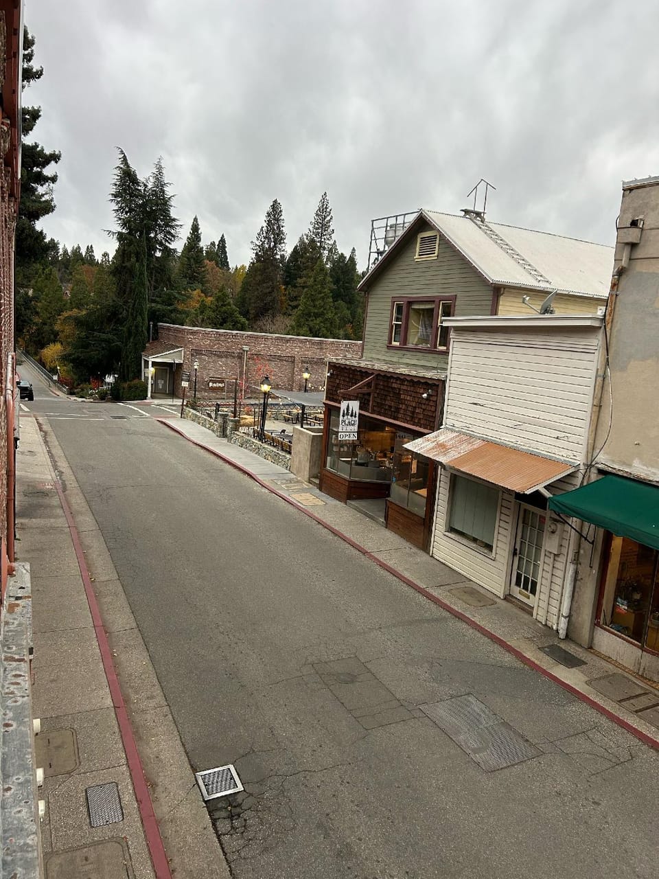 Speakeasy Suites Hotel in Nevada City