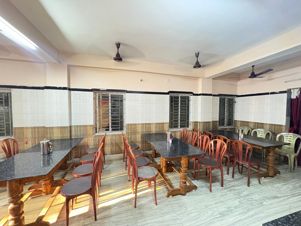 Radheshyam Hotel & Restaurant Old Digha Hotel in West Bengal
