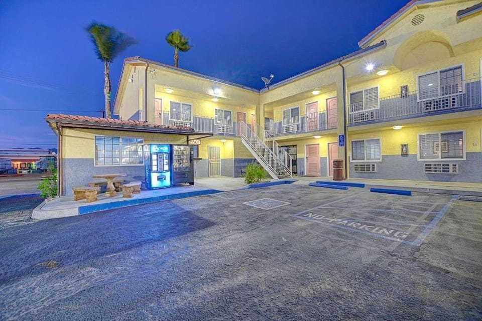 Welcome Inn Hotel in Colton