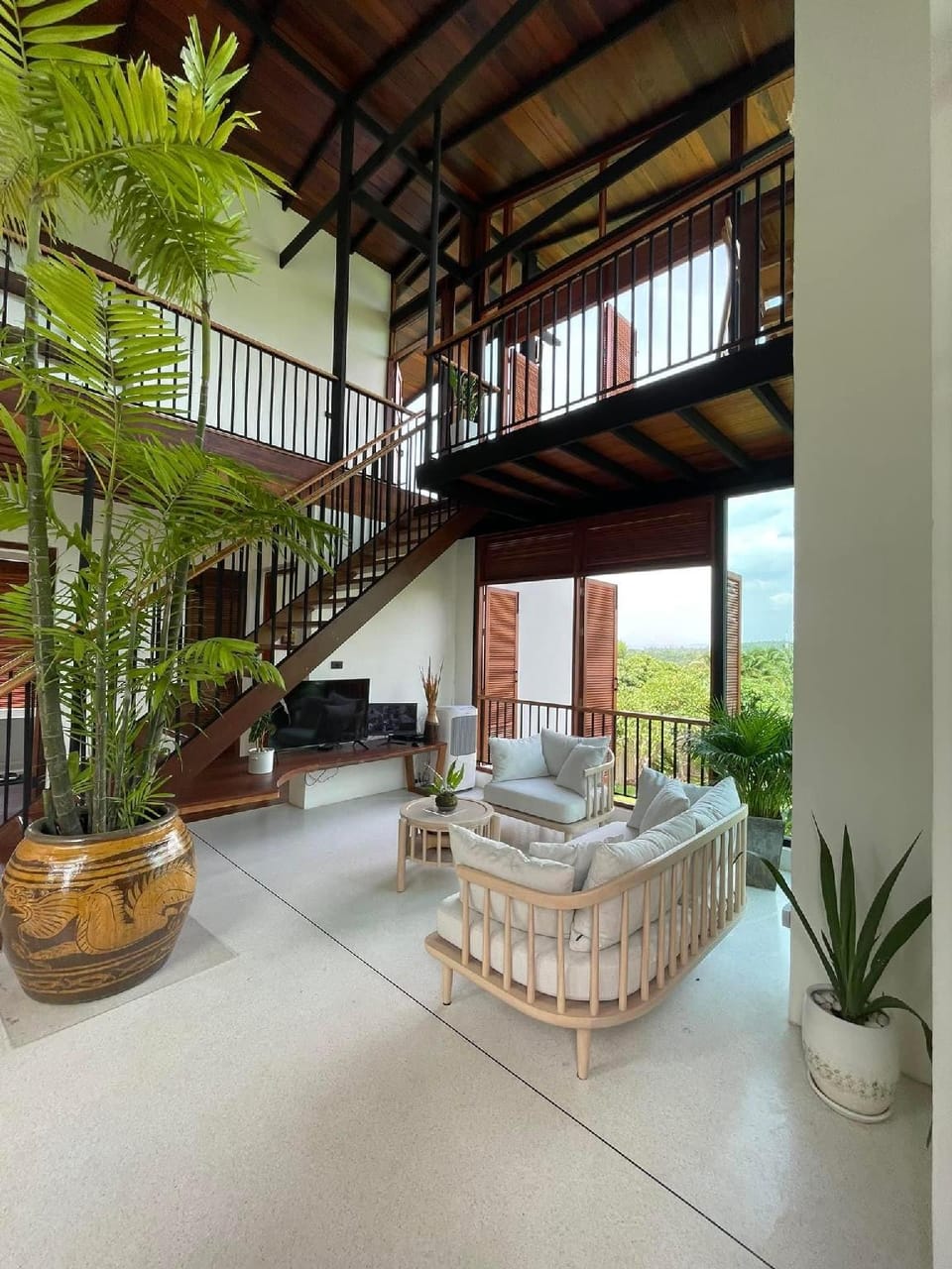 Mountain View Pool Villa Resort in Thailand