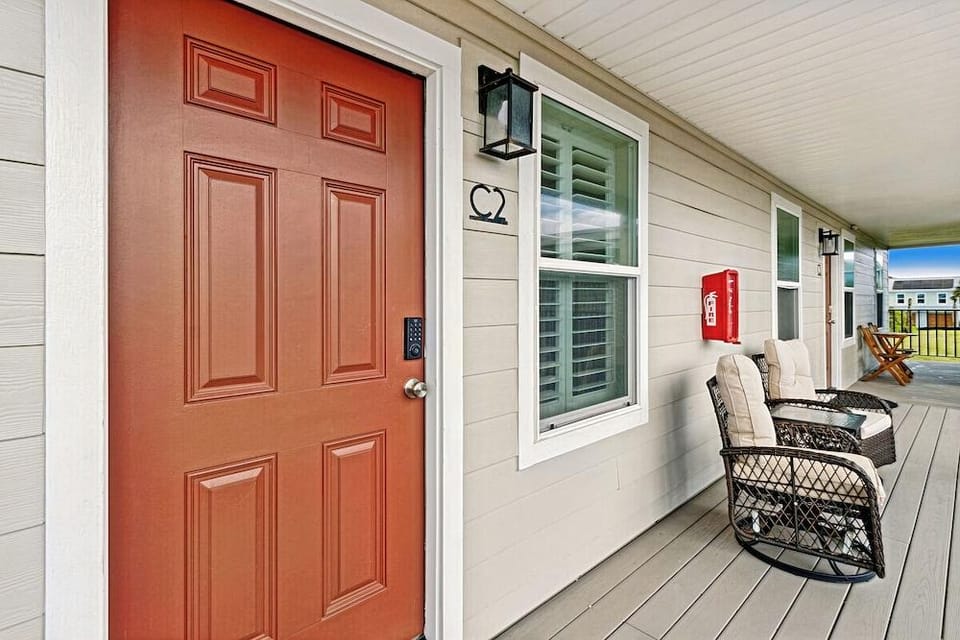 Beach 5 Villas - Immaculate 300 steps from the Ocean Hotel in Fernandina Beach