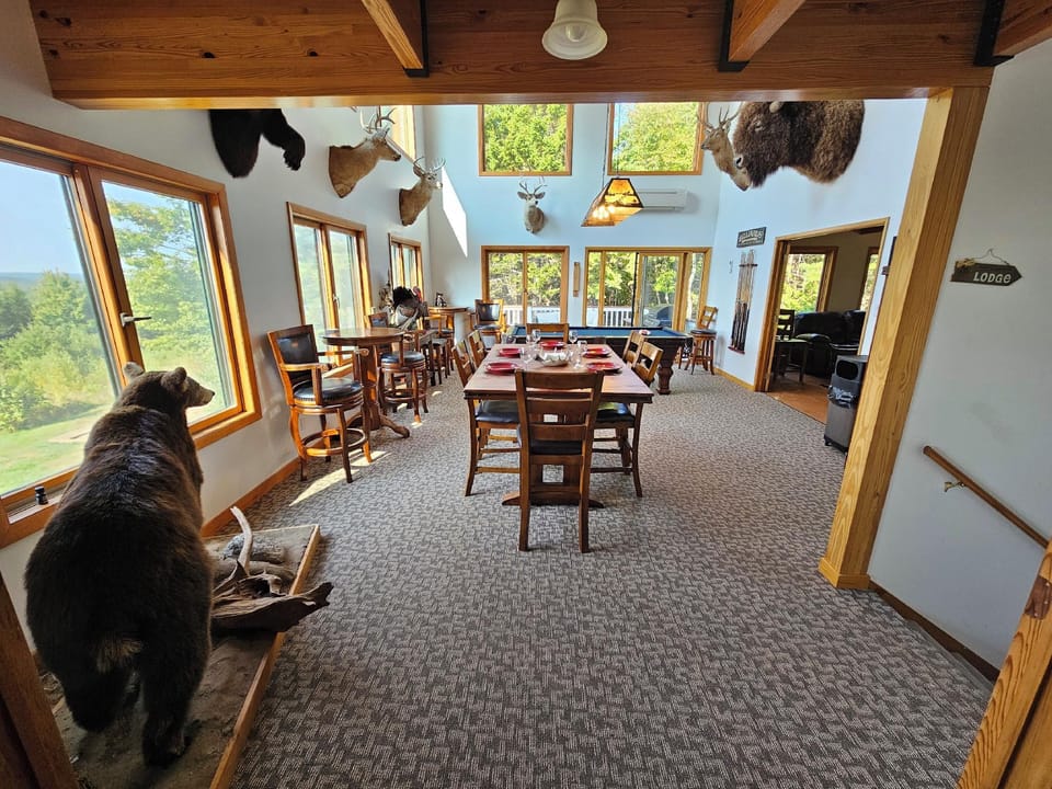 Bear Mountain Lodge Hotel in Maine