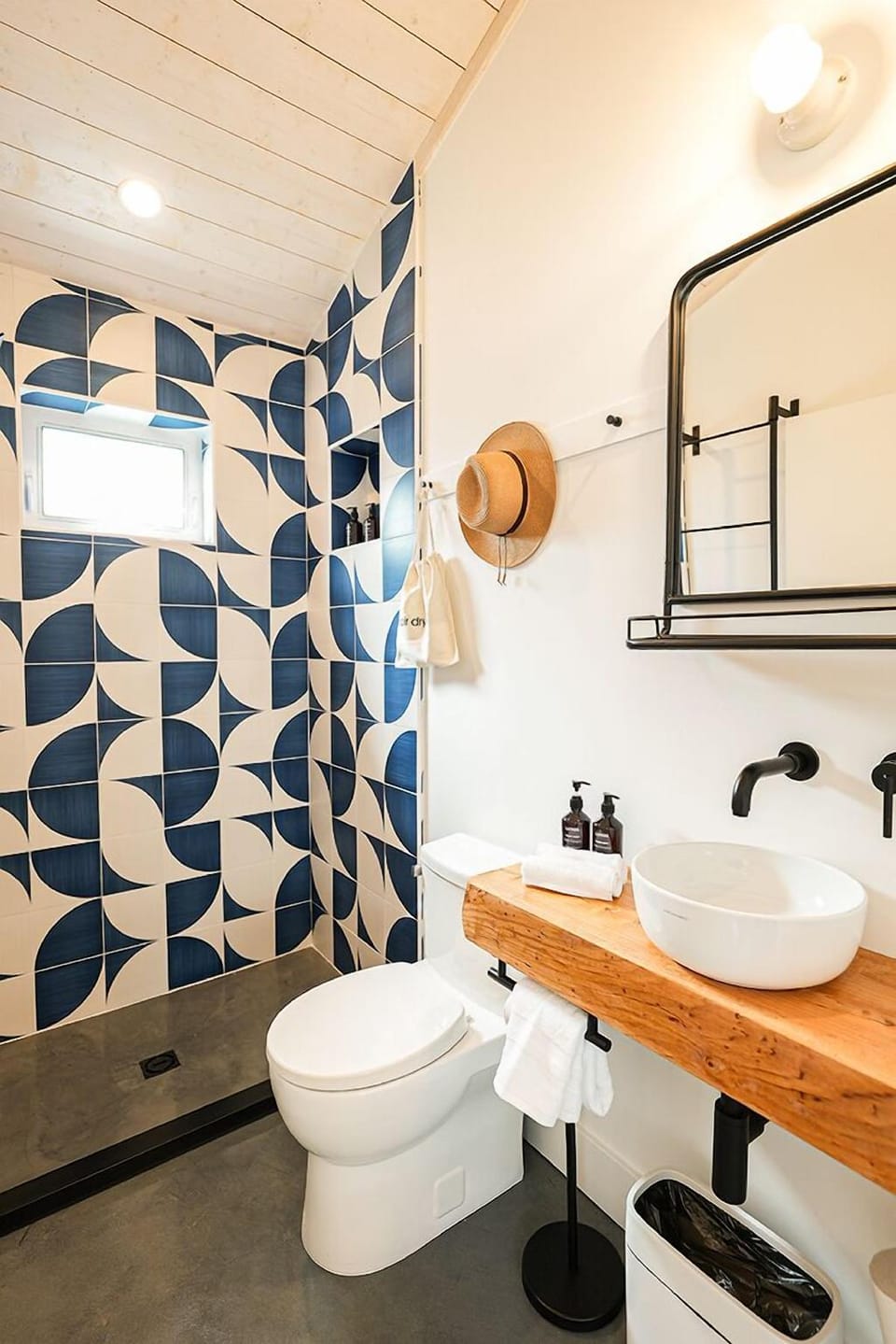 Surf Lodge Hotel in Stinson Beach