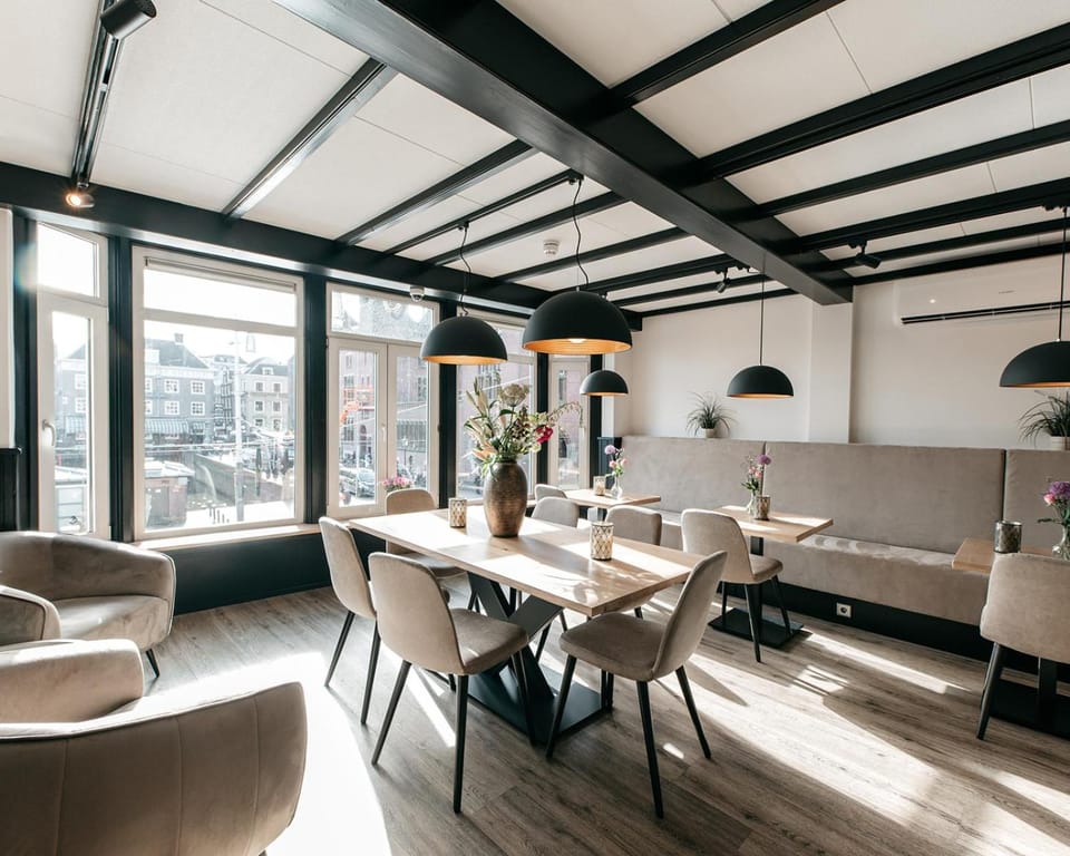 Bar/lounge