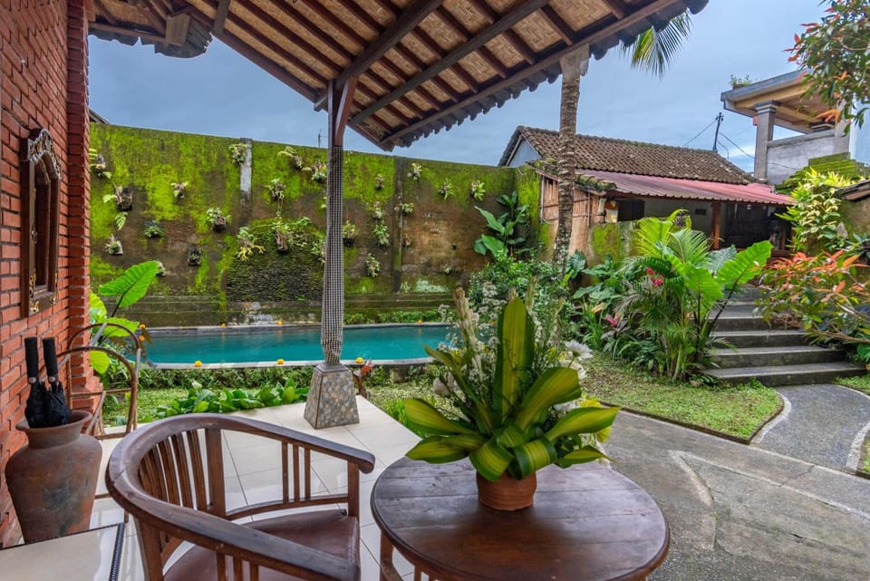 The Alus Cottage and Villa Hotel in Ubud