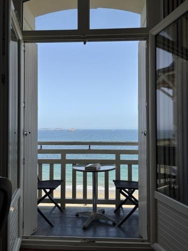 Rêve de mer Hotel in Dinard