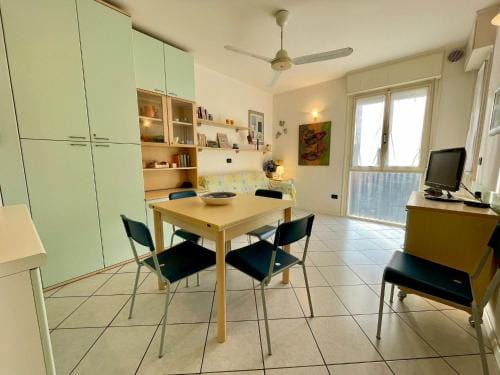 Luminous flat with a big terrace Hotel in Porto Santa Margherita