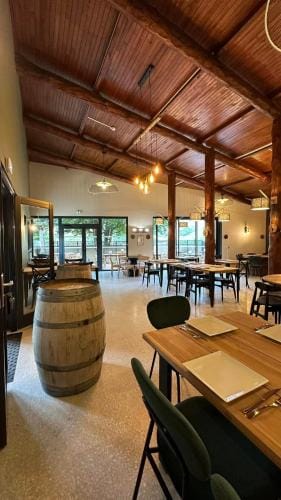 L'Hotentique Inn in Provence-Alpes-Côte d'Azur