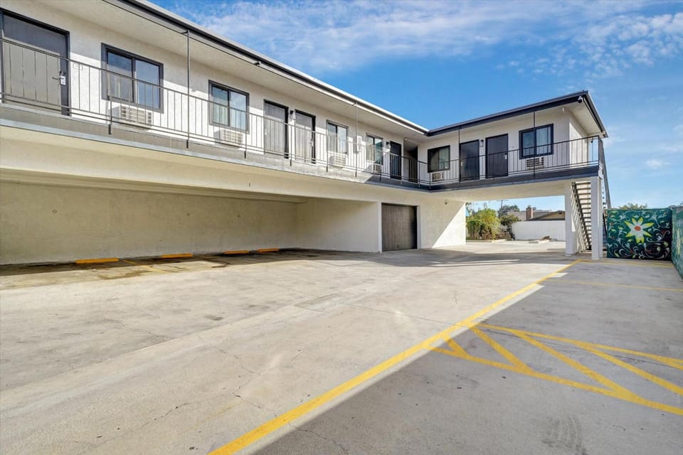 Casablanca Inn Hotel in Cudahy