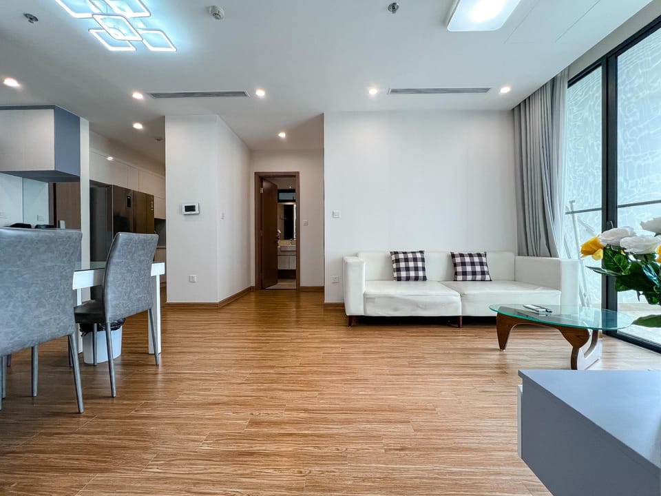 Luxury Apartment Vinhomes Skylake Hotel in Laos