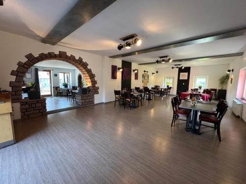 Auberge Restaurant La Roseraie Hotel in Vosges