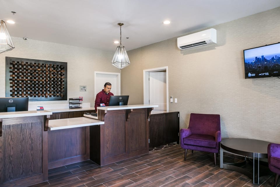 Hotel Siri Downtown - Paso Robles Hotel in Paso Robles