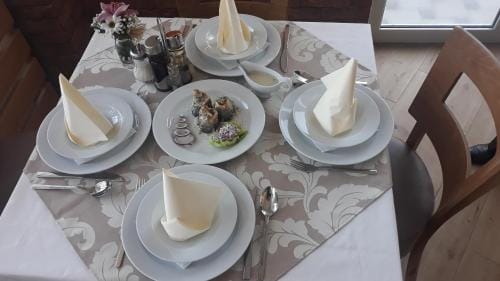 Prenociste i restoran Ihthis Hotel in Zlatibor District, Serbia