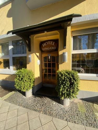Hotel-Restaurant-Schlosskrug Hotel in Saarbrücken