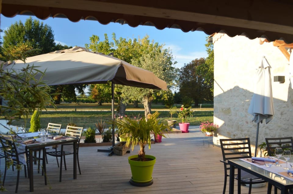 Logis- Hotel Spa Restaurant l'Epicurial Hotel in Nouvelle-Aquitaine