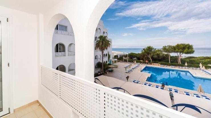 Apartamentos Globales Lord Nelson Apartment hotel in Santo Tomas