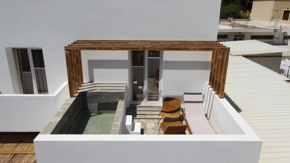 AELLIA HOTEL & SUITES LEROS Hotel in Decentralized Administration of the Aegean