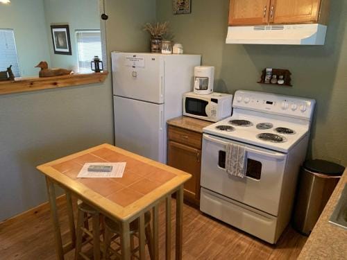 Bandera Stronghold Retreat Hotel in Rio Grande