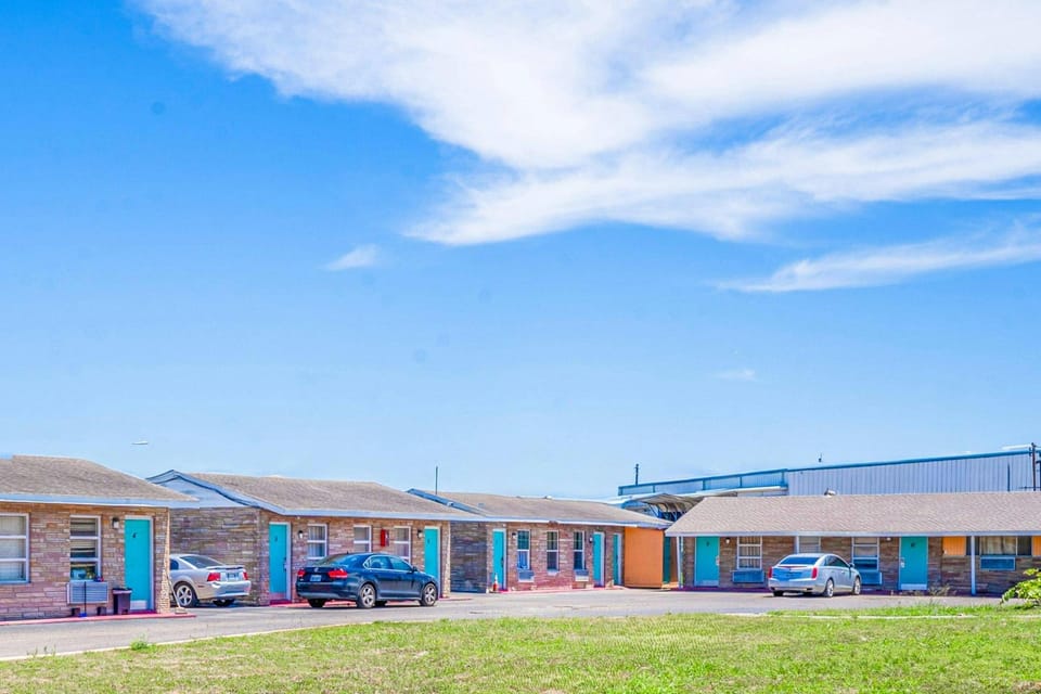 Gulfway Motel By OYO Near Airport I 37  Hotel in Corpus Christi