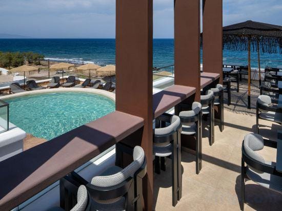Aelia Thalassa Hotel in Santorini