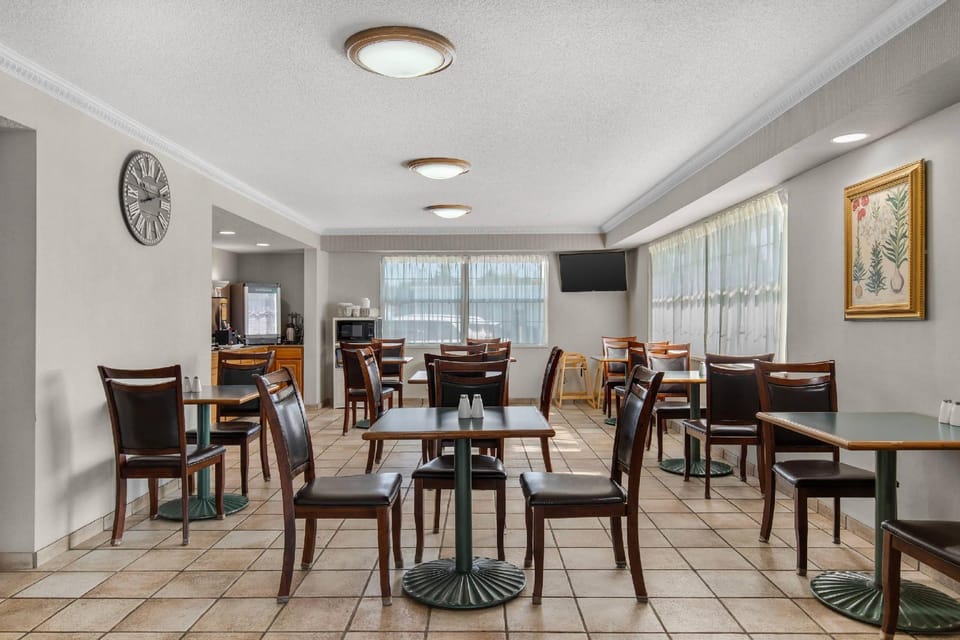 Quality Inn & Suites Manistique Hotel in Manistique