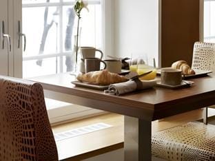 Coffee shop
