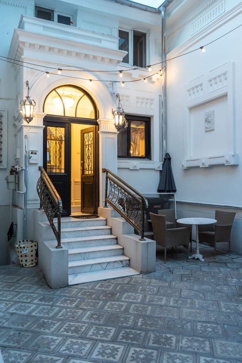 Conacul Coroanei Luxury Boutique Hotel in Bucharest
