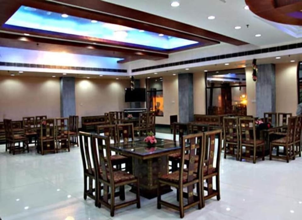 Sydney Grand Hotel & Resort Hotel in Delhi