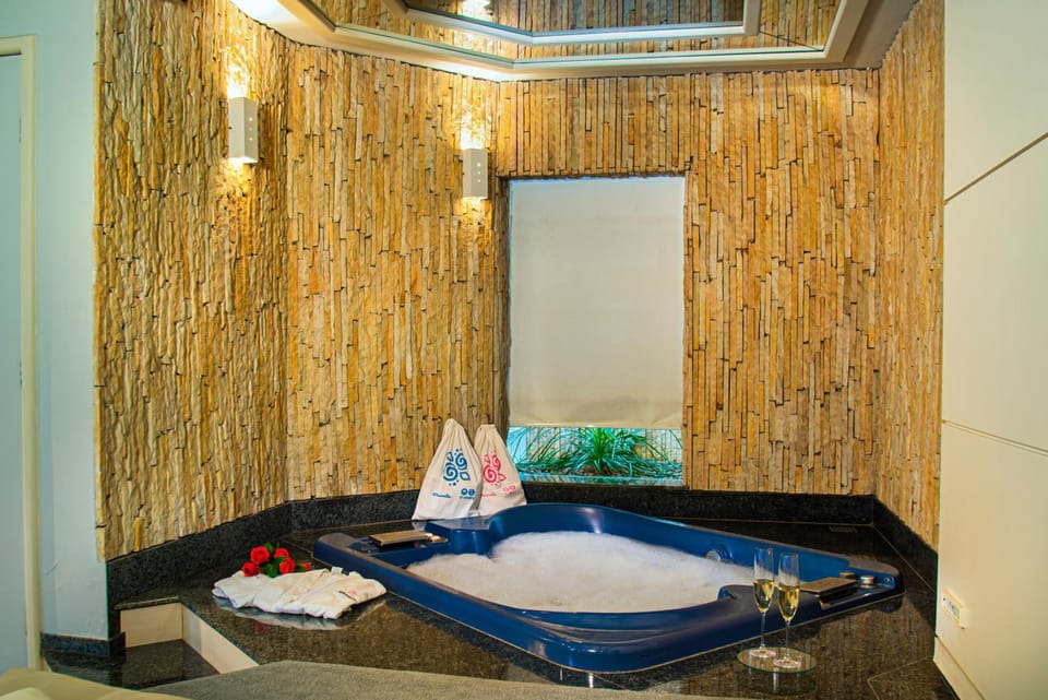 Hot tub