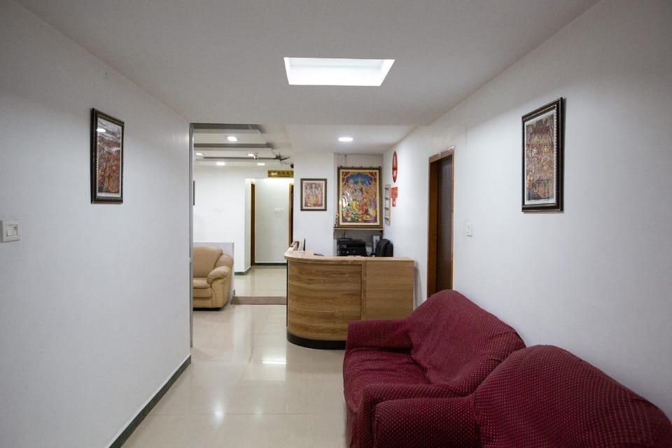 OYO 26947 The Lavish Hotel in Chennai