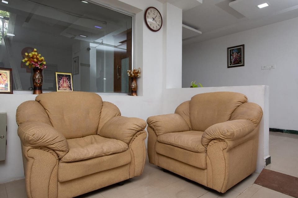 OYO 26947 The Lavish Hotel in Chennai