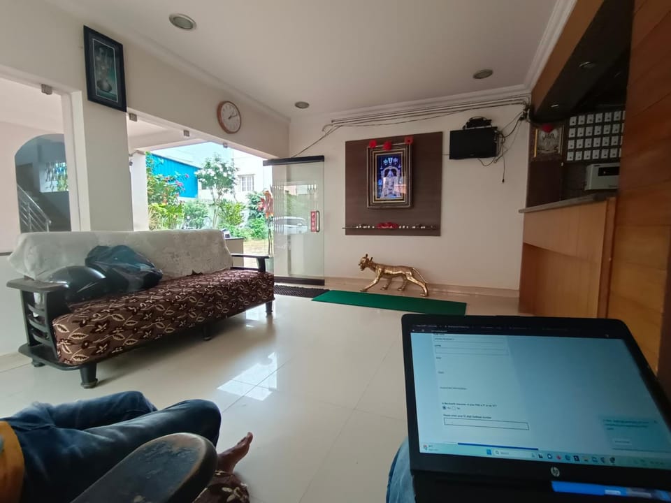 OYO 22499 Vishnu Residency Hotel in Chikmagalur