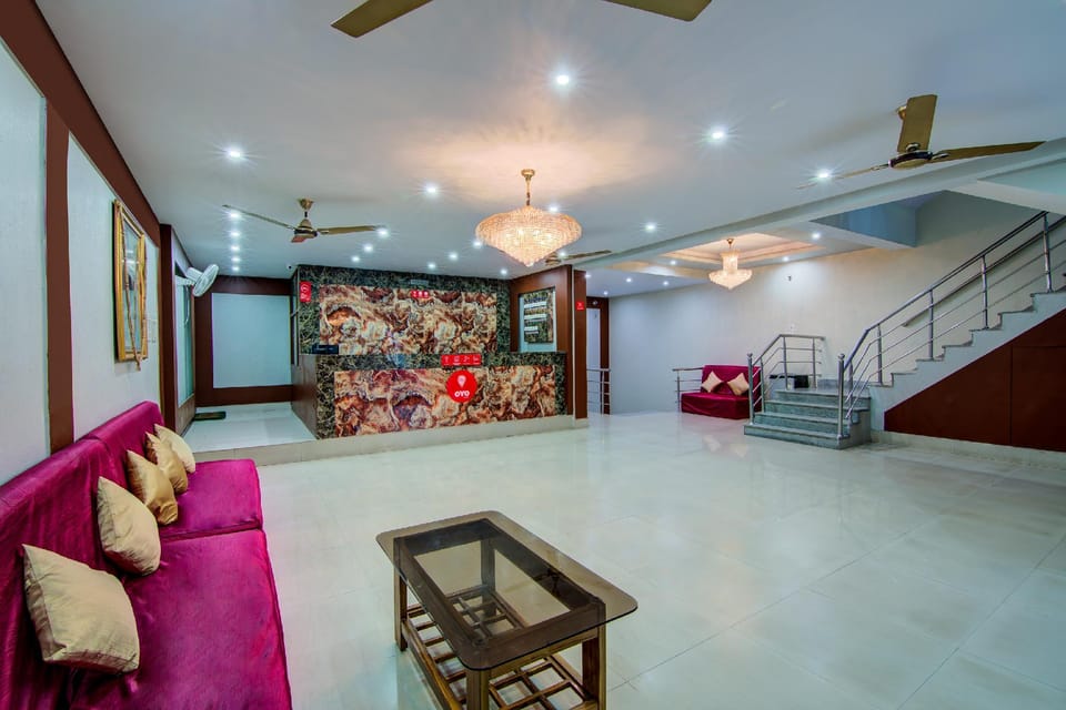 Flagship Shree Palace Hotel in West Bengal