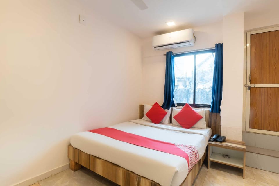 Hotel O Swell Hotel in Ahmedabad