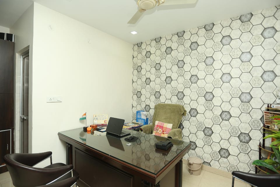 OYO Flagship 17204 Vrindawan Galaxy Hotel in Uttar Pradesh