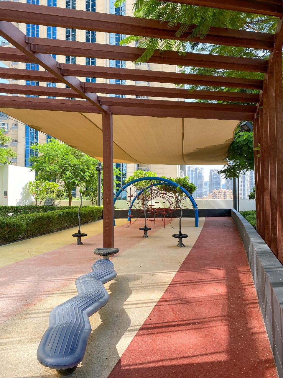 HiGuests - Boulevard Crescent Tower 2 Hotel in Dubai
