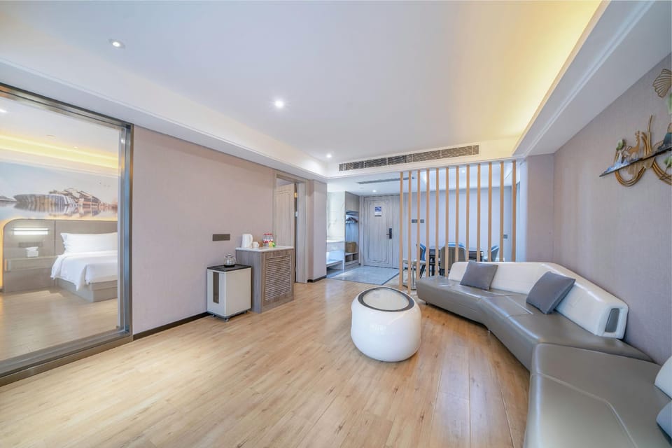 Kaiyuan Yiju Hotel (Jiaxing Nanhu Babaihan Branch) Hotel in Suzhou